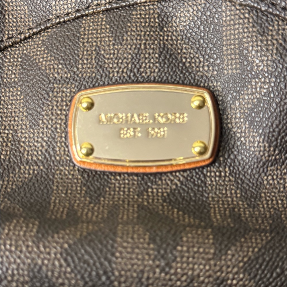 Michael Kors Mini Backpack Brown Signature Monogram Tan‎ Gold Rucksack Small Bag - Picture 3 of 11